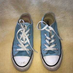 Light blue converse sneakers, Sz 6